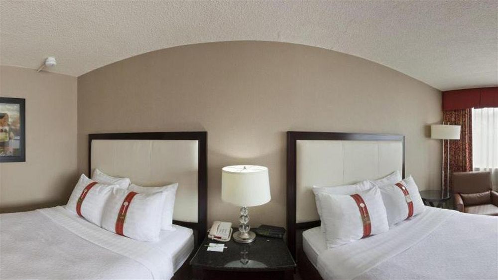 Holiday Inn & Suites Boston Peabody, An Ihg Hotel Bagian luar foto